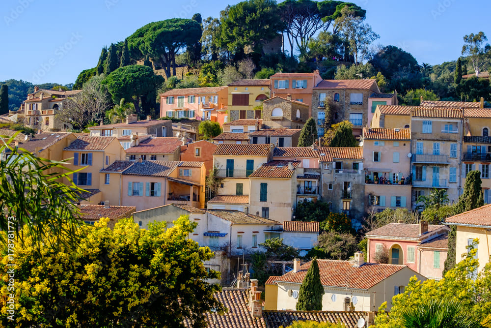 camping au coeur de bormes les mimosas
